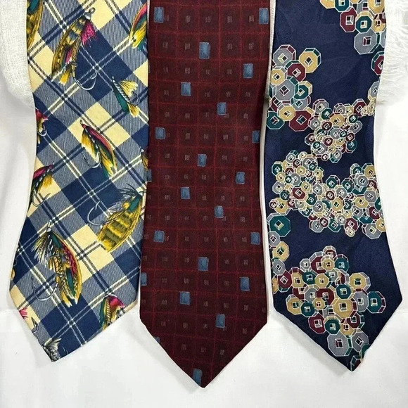 Geoffrey Beene, Tommy Hilfiger, Cezani Silk Ties-Set of 3 - Picture 3 of 16